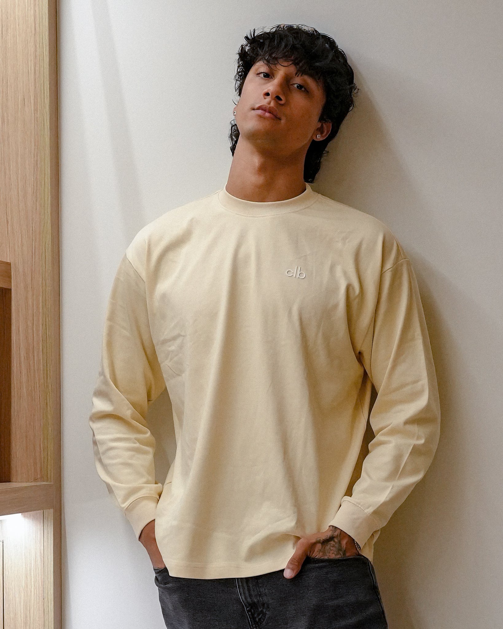 Essential Crew Neck Cream
