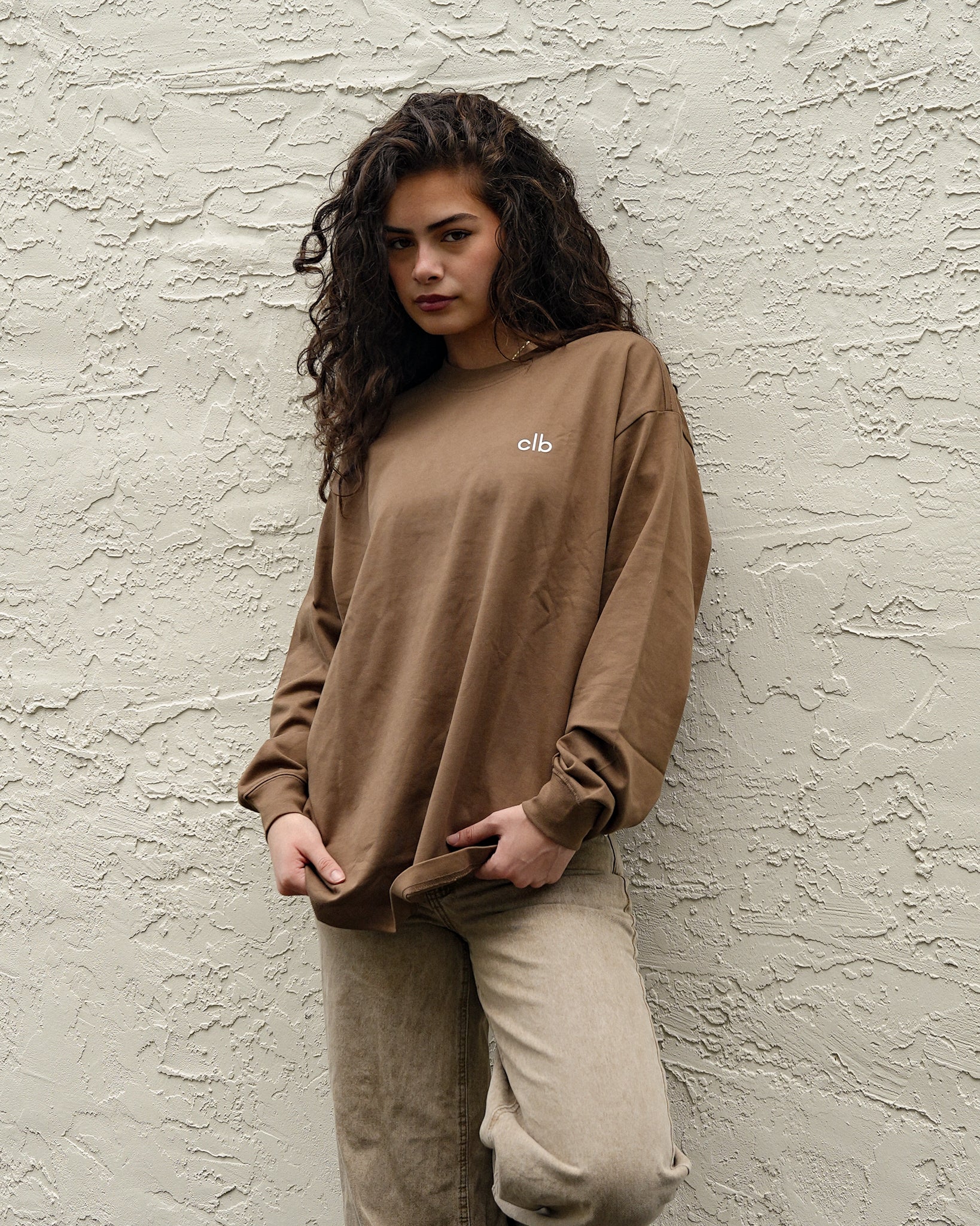 Essential Crew Neck Brown