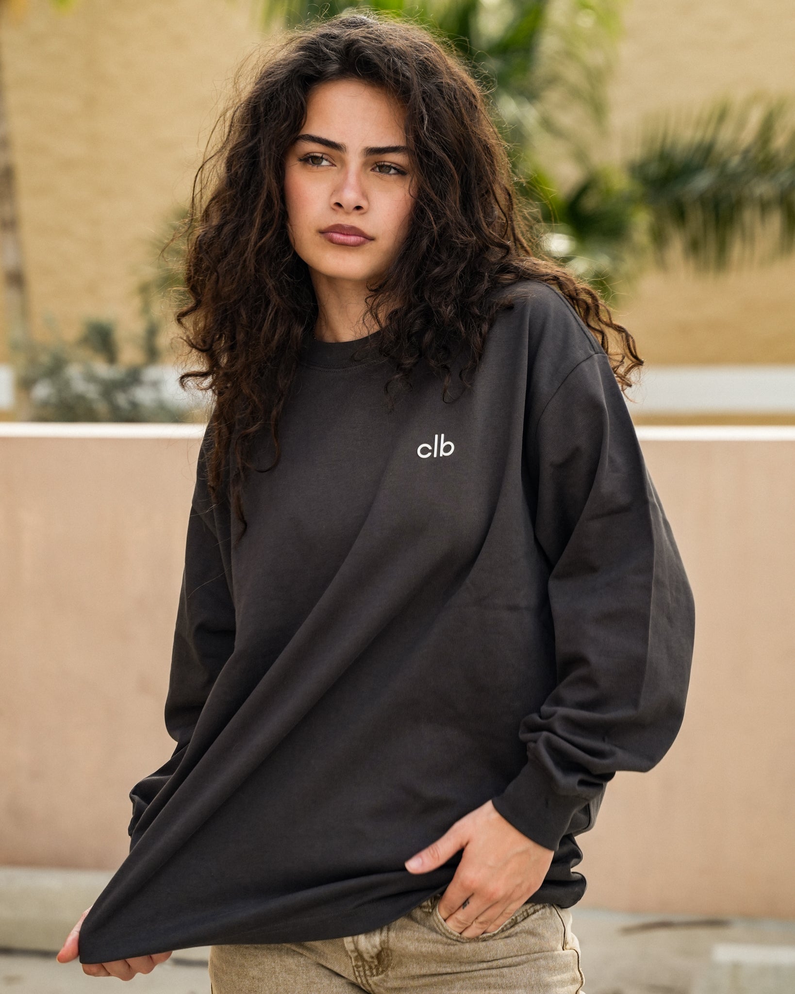 Essential Crew Neck Gray