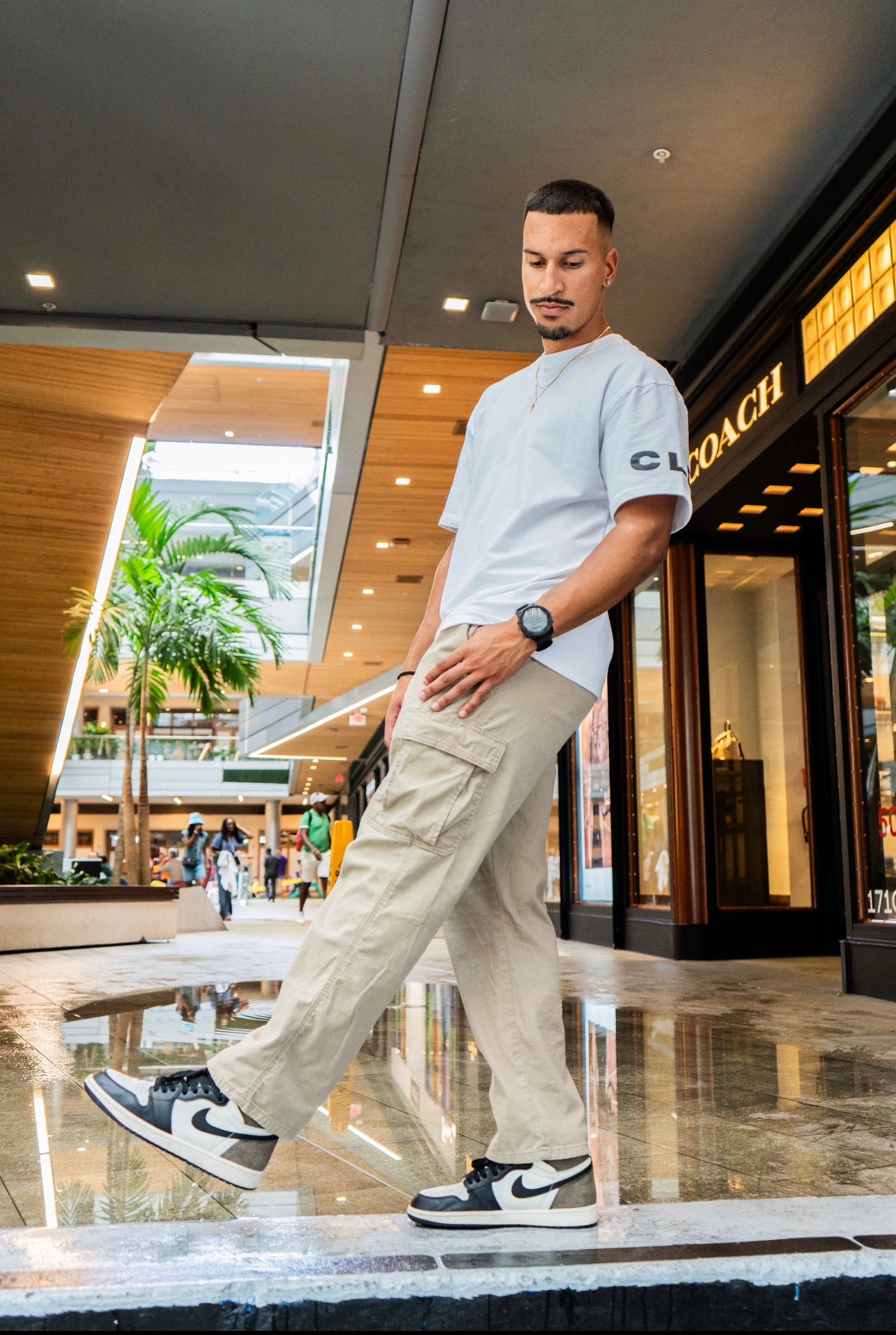 White Worldwide Lifters Pump Cover